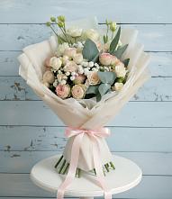 Букет цветов из:  Розы и Лизиантусы #REPLACE_PRED# Реммаш