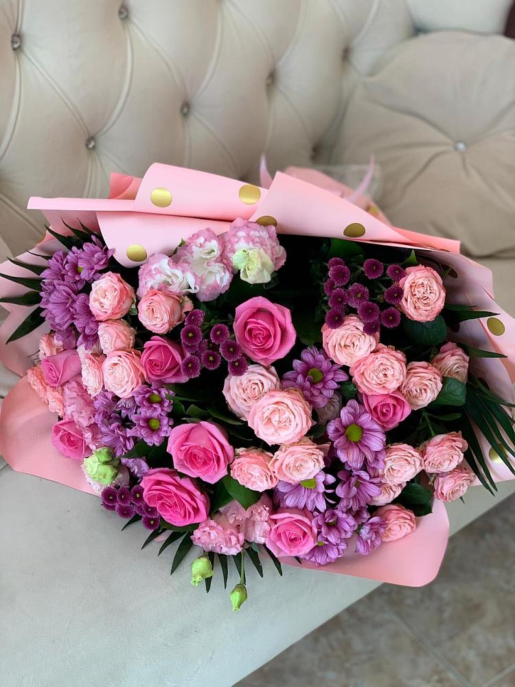 Букет цветов из: Хризантемы, Розы и Лизиантусы в Реммаш