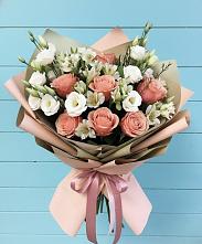 Букет цветов из:  Розы, Альстромерии и Лизиантусы #REPLACE_PRED# Реммаш