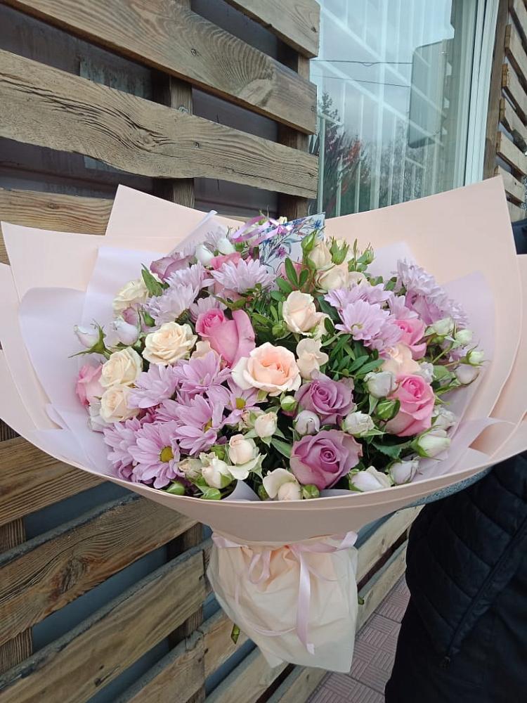 Букет цветов из: Розы и Хризантемы в Реммаш