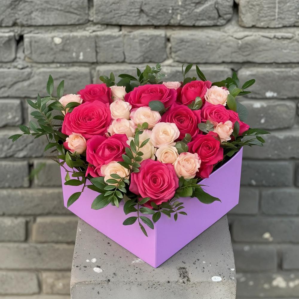 Цветочная композиция из Розы в коробке в Реммаш
