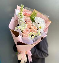 Букет цветов из:  Хризантемы и Розы в Реммаш