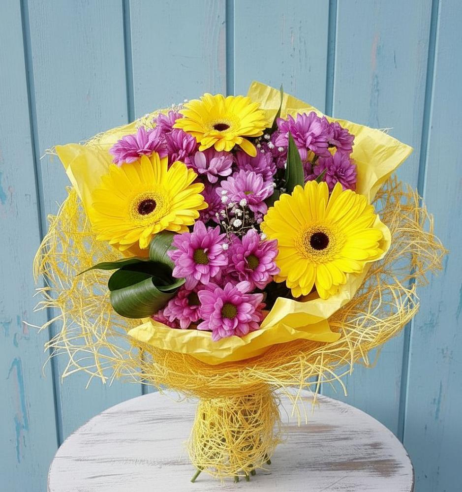 Букет цветов из: Хризантемы и Герберы в Реммаш