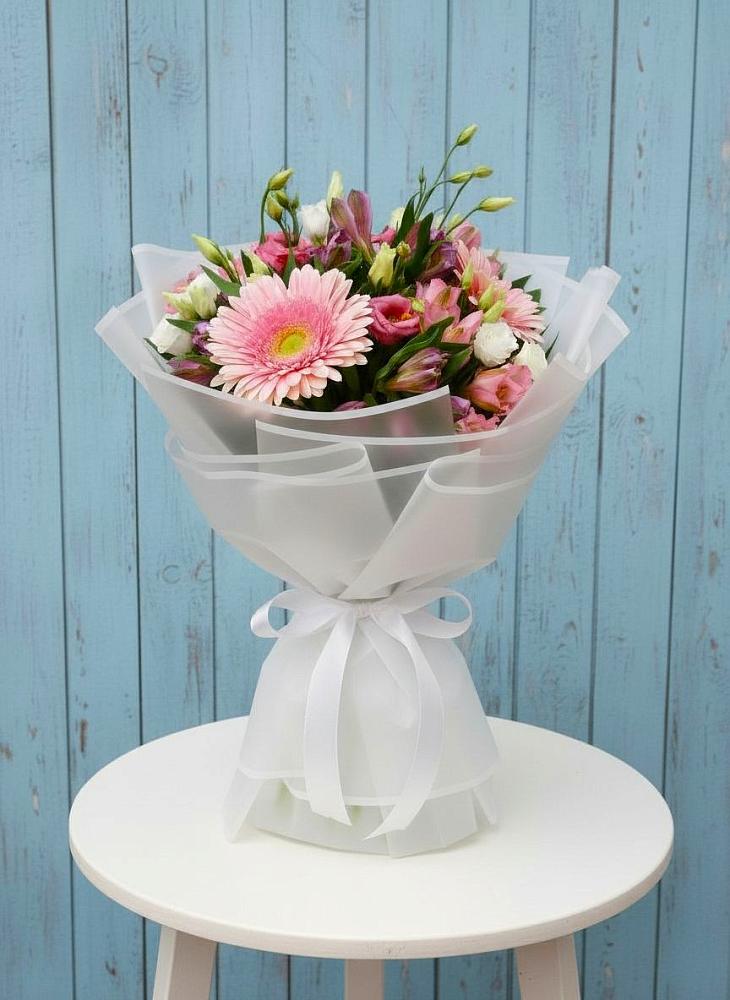 Букет цветов из: Герберы, Альстромерии и Лизиантусы в Реммаш