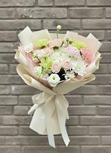 Букет цветов из:  Гвоздики, Розы, Лизиантусы и Хризантемы #REPLACE_PRED# Реммаш