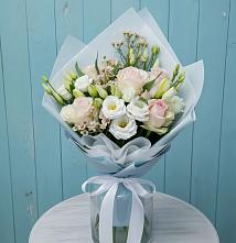 Букет цветов из:  Розы и Лизиантусы #REPLACE_PRED# Реммаш